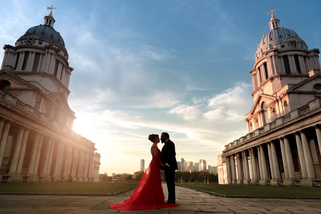 Wedding couple at Old Royal Naval College