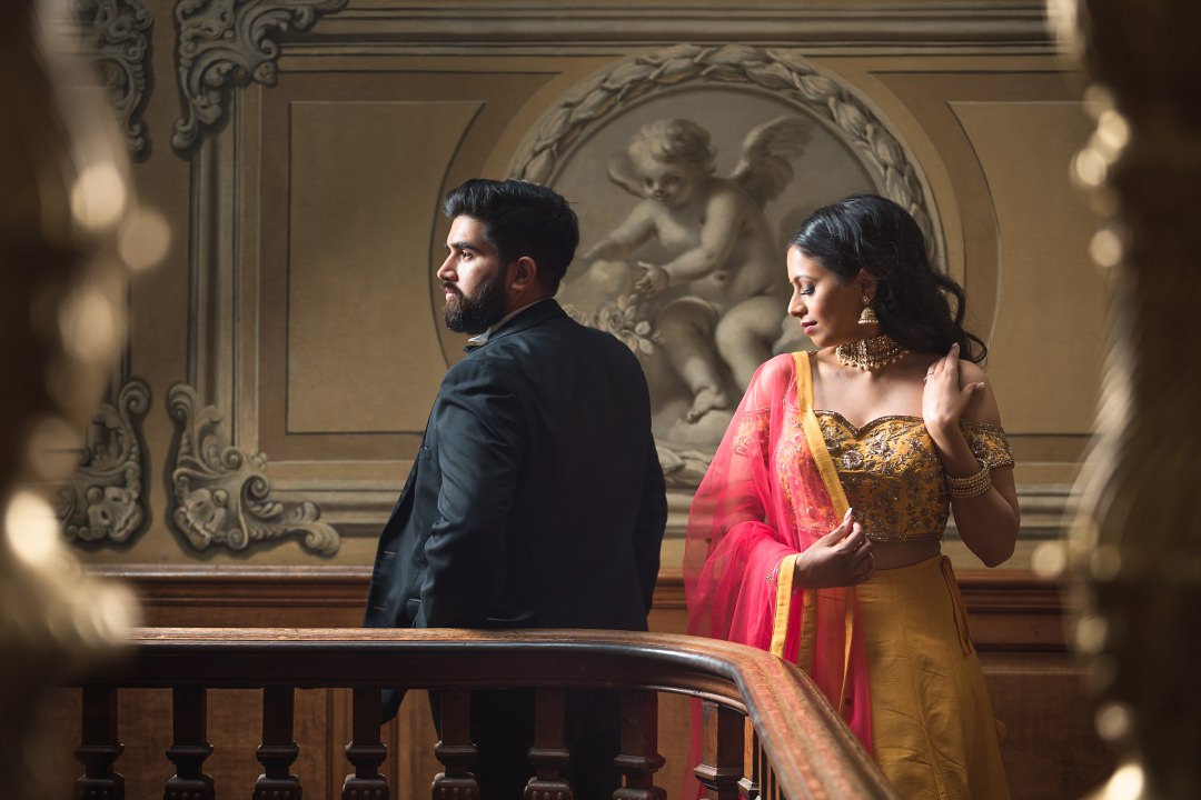 Glamour couple in Moor Park on their prewedding shoot