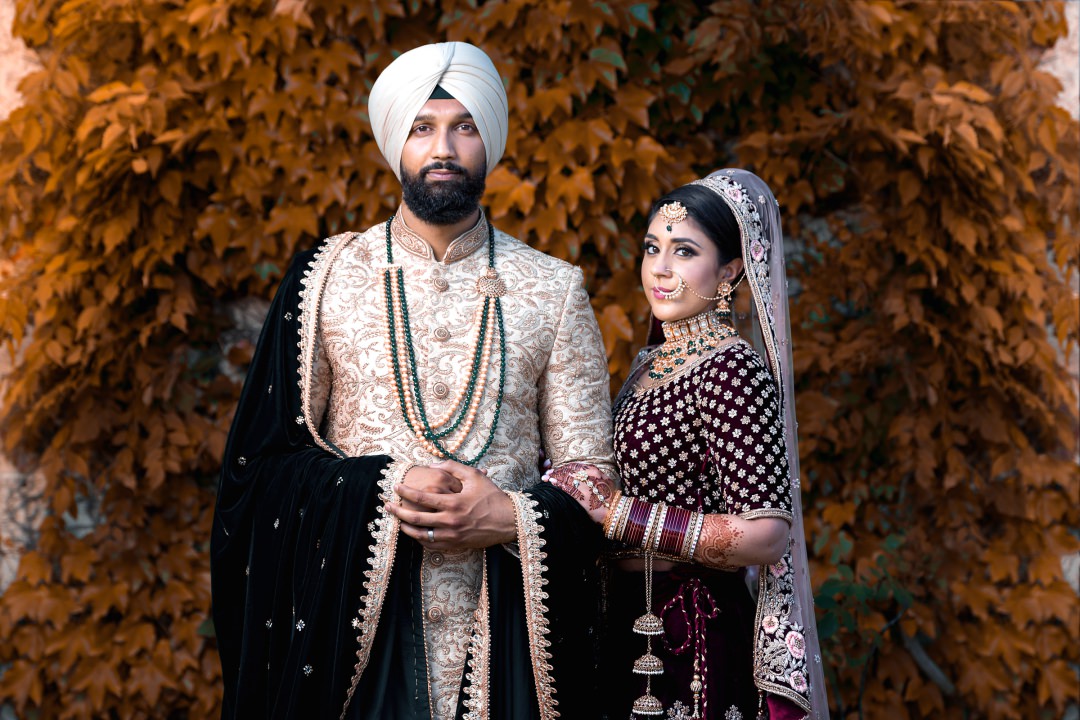 Regal Sikh wedding couple 